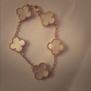 COPY - Clover bracelet with mother of pearl